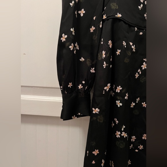 Ann Taylor Dress - Picture 3 of 9